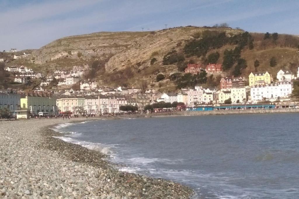 Spacious Cosy Apartment Llandudno Exterior foto